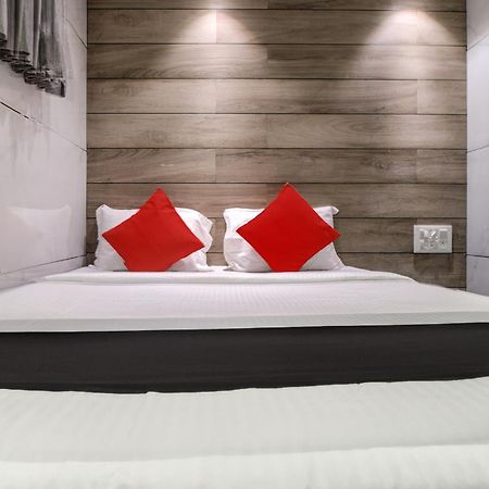 Hotel Spring Residency Mumbai Bagian luar foto