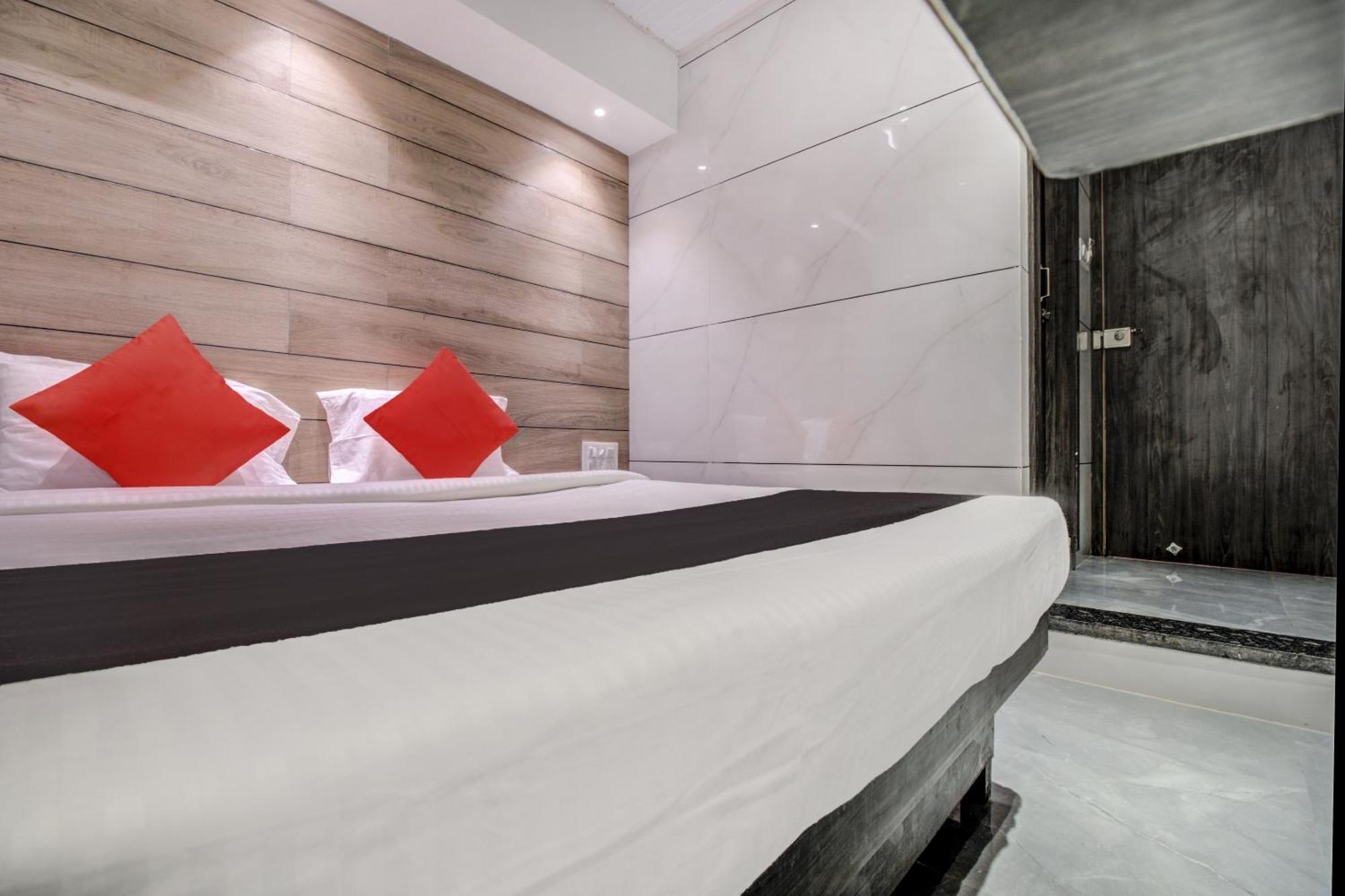 Hotel Spring Residency Mumbai Bagian luar foto