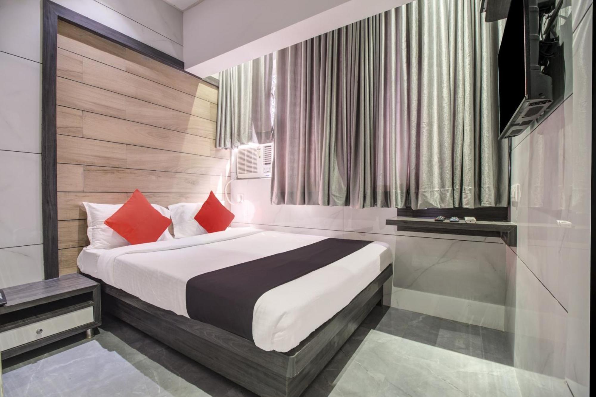 Hotel Spring Residency Mumbai Bagian luar foto