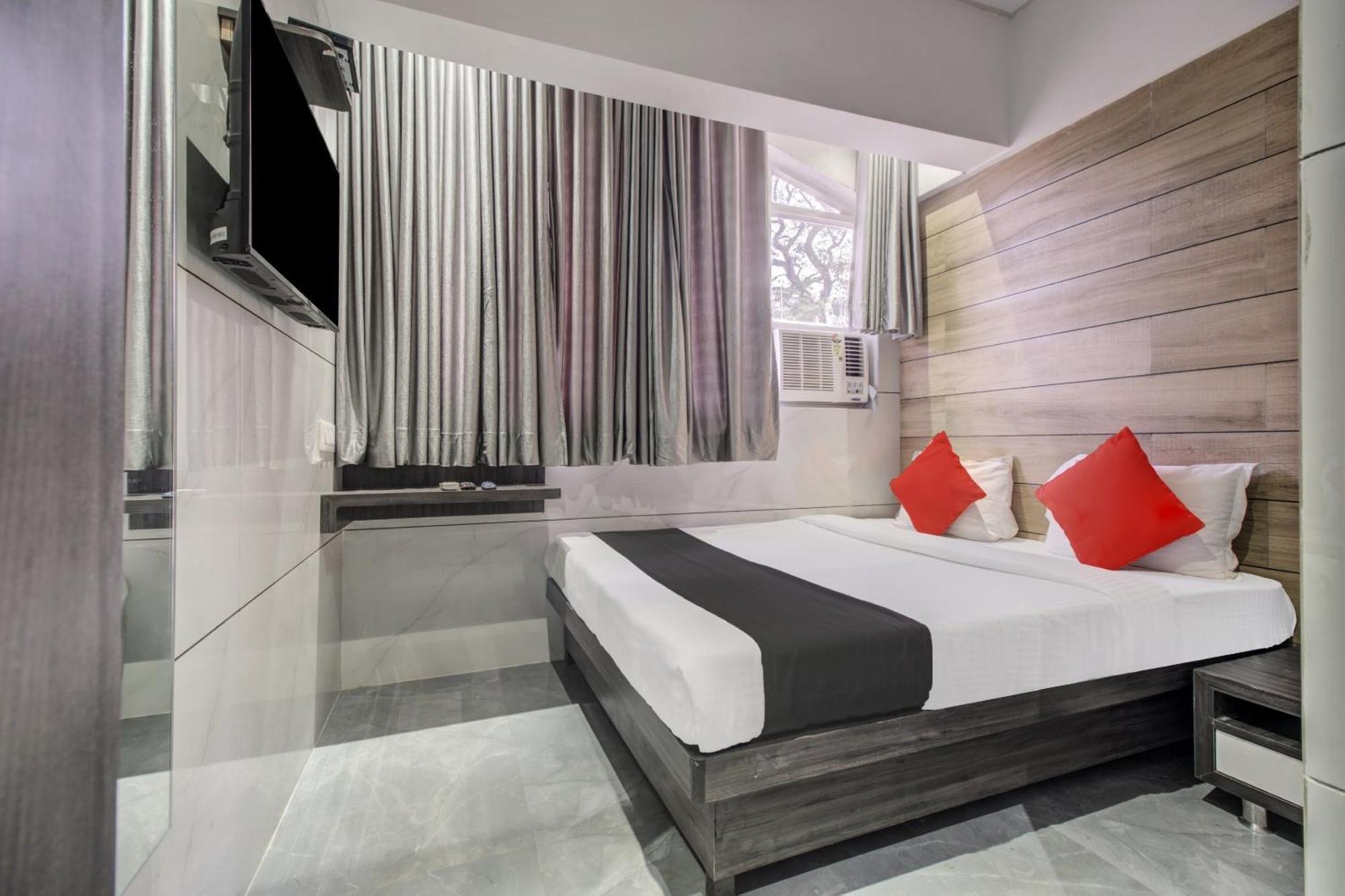 Hotel Spring Residency Mumbai Bagian luar foto